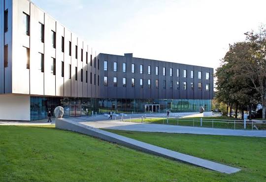 University of Stavanger (UiS)