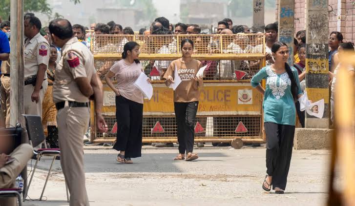 NEET Age Limit Debate: Panel Seeks Cap and Attempt Limits After Candidate Above 70 Appears